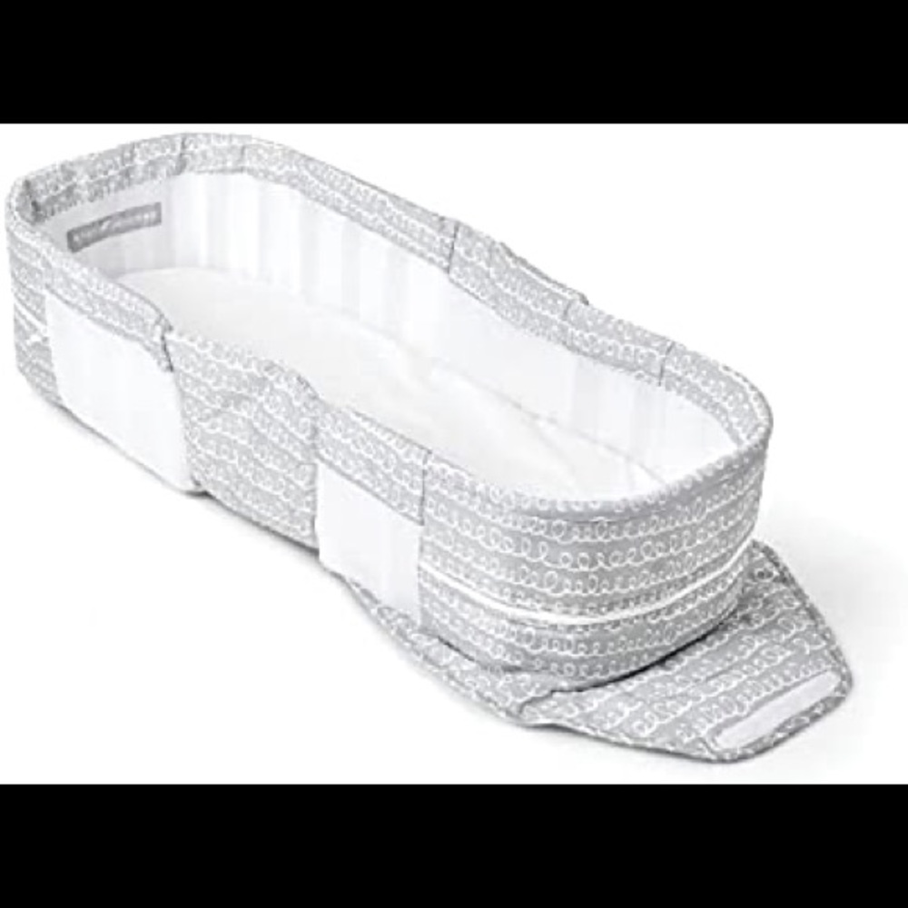 Baby Delight Snuggle Nest Dream Portable Infant Lounger, Baby Bed - 
Like New,